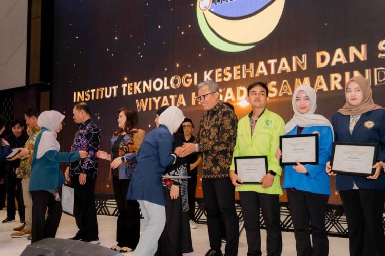 PHM Salurkan Bantuan Pendidikan untuk 99 Mahasiswa dan Sarjana Pesisir
