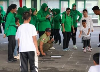 HUT Persit ke-80, Anak-anak Tarakan Bersorak di Lomba Permainan Rakyat
