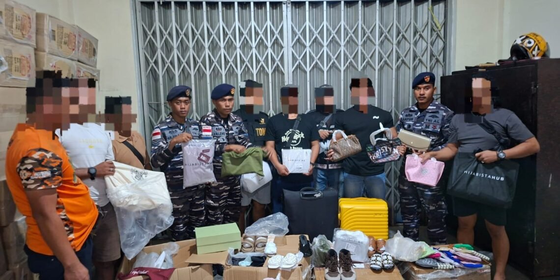 Penindakan Hukum Barang Illegal masuk ke ke Indonesia oleh Gabungan Satgas Pamtas RI-Mly