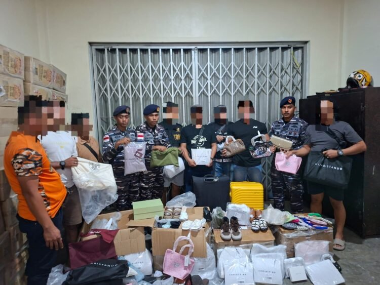 Penindakan Hukum Barang Illegal masuk ke ke Indonesia oleh Gabungan Satgas Pamtas RI-Mly