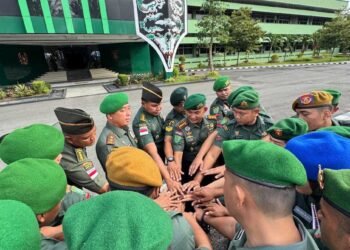 Apresiasi untuk Prajurit Brigif TP 85/BTC, Pangdam VI/Mulawarman Serahkan Penghargaan Atas Prestasi Gemilang