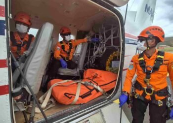 Cuaca Buruk dan Medan Curam Tantang Evakuasi Pilot Pelita Air