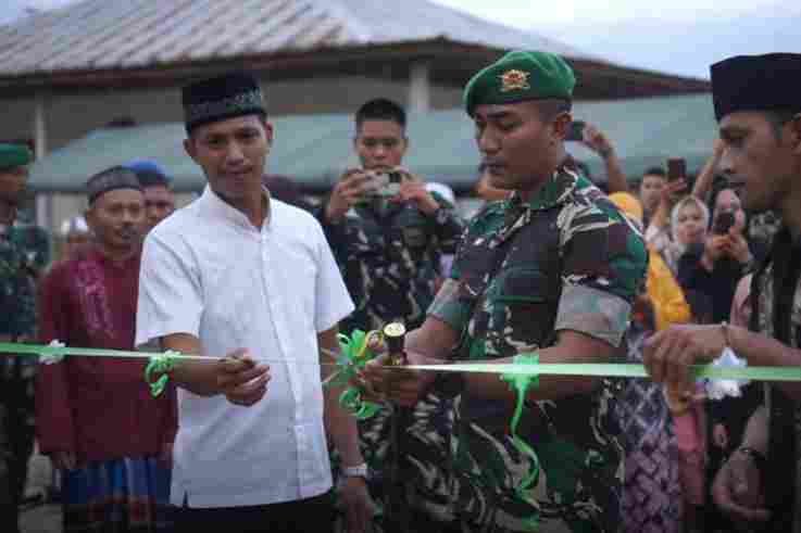 TNI AD Bangun Sumur Bor di Desa Apung, Wujud Nyata Program Manunggal Air 