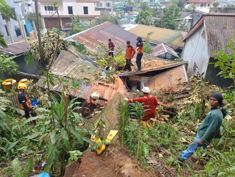 Tarakan Dilanda Hujan Ekstrem, Rumah dan Motor Warga Rusak Berat    