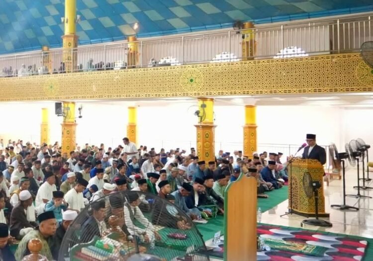 Bupati Tana Tidung Salat Idulfitri Bersama Warga, Pererat Kebersamaan