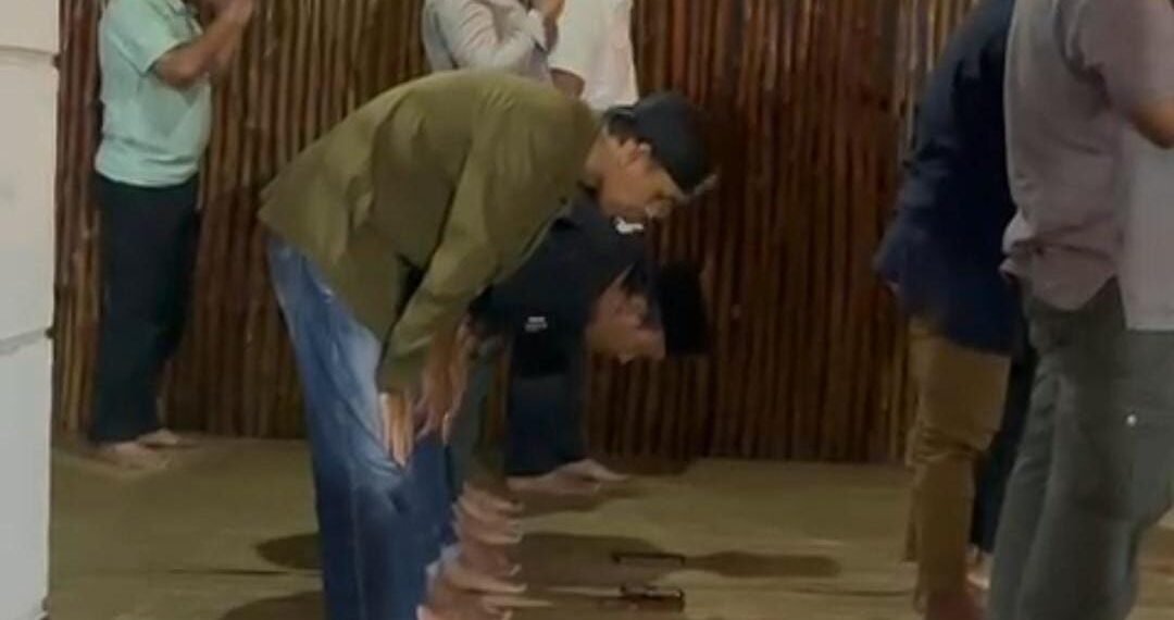 Saat Gubernur Kaltara Salat di Saf Belakang, Ada Makna yang Tersirat