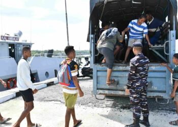 Aparat Amankan 14 CPMI Non-Prosedural di Perairan Nunukan,Satu Terduga Calo Diperiksa