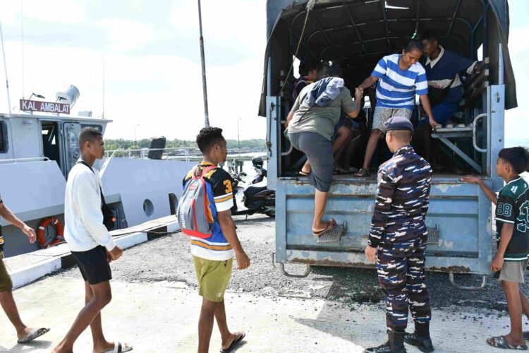 Aparat Amankan 14 CPMI Non-Prosedural di Perairan Nunukan,Satu Terduga Calo Diperiksa