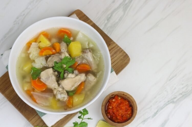 Sop Ayam Kampung Lengkapi Momen Berbuka di Hari Kesebelas