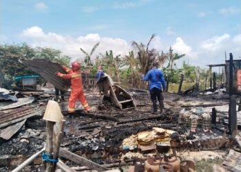 Kebakaran di Pantai Amal Tarakan, Dua Rumah Hangus dan Pasutri Alami Luka Bakar