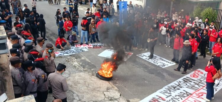 Aliansi GAMPAR Desak Pencopotan Ketua DPRD Kaltara, Beberkan Pemotongan Anggaran Pendidikan Rp10 Miliar
