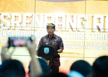 Gubernur Ajak Perusahaan Perbaiki Jalan Lewat CSR