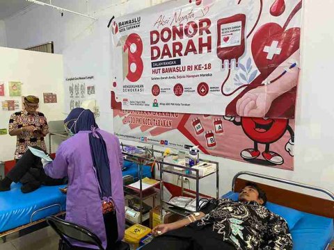 Tasyukuran dan Donor Darah Warnai HUT ke-18 Bawaslu Tarakan
