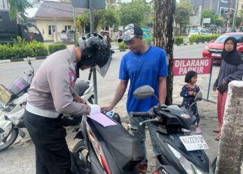 Satlantas Tarakan Tertibkan Pengendara di Sekitar SMA Negeri 1