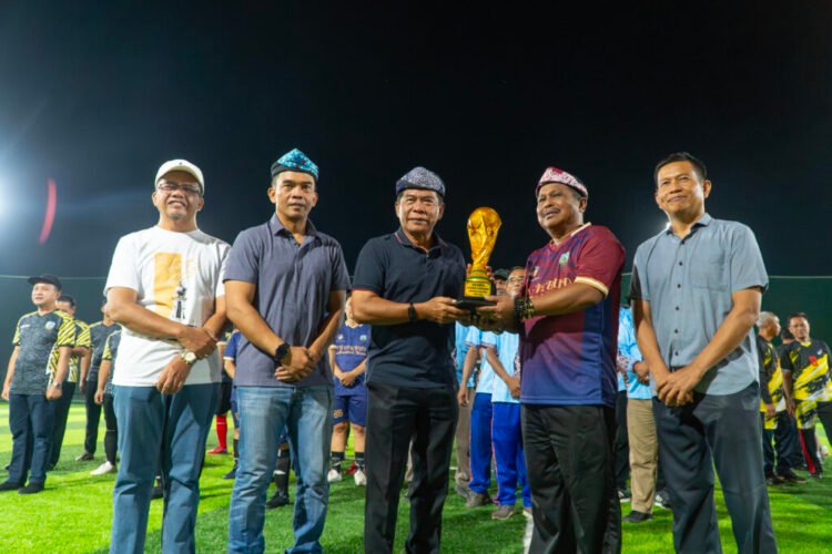 Semarak Hardiknas 2026, Gubernur Dorong Sportivitas dan Kebersamaan Tenaga Pendidik