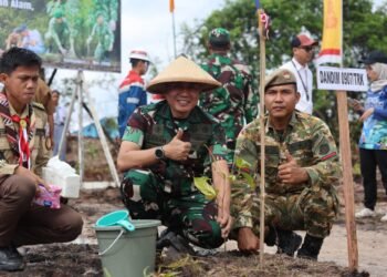 Kodim 0907 Tarakan Hijaukan RTH Juata Permai, Ribuan Pohon Ditanam