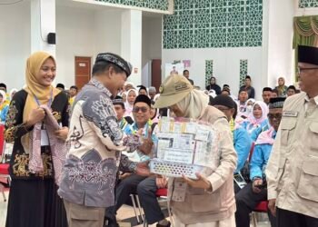 Gubernur Lepas 484 Calon Jemaah Haji Kaltara, Tekankan Kesehatan dan Kekompakan