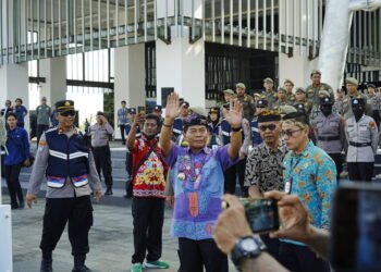 Gubernur Dialog Bersama Sopir Truk, Utamakan Solusi dan Kepastian Usaha