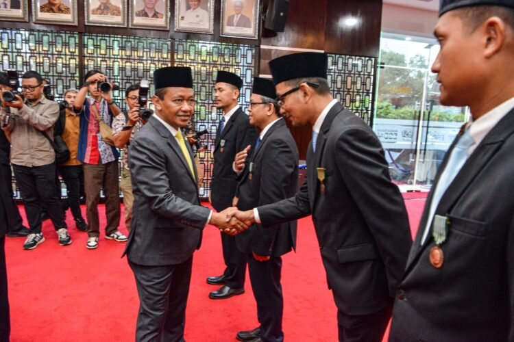 Direksi Pertamina Patra Niaga Raih Satyalancana Pembangunan dari Pemerintah Republik Indonesia