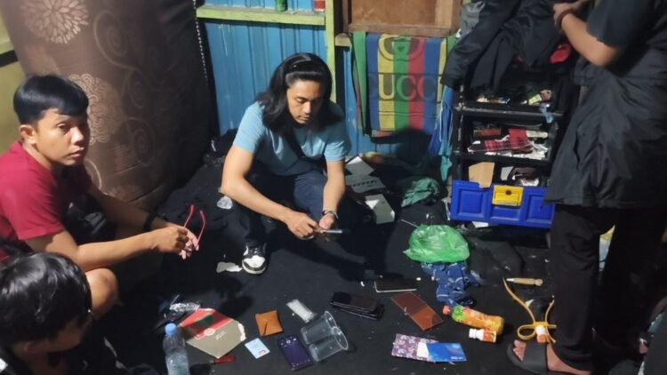 Penggerebekan Rumah di Binalatung Ungkap 34 Paket Sabu Siap Edar