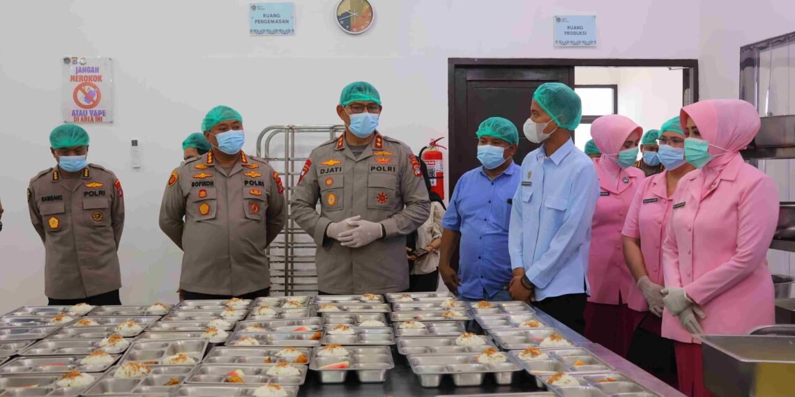 Polda Kalimantan Utara Gelar Peninjauan dan Pendistribusian Program Makan Bergizi Gratis untuk Anak Sekolah