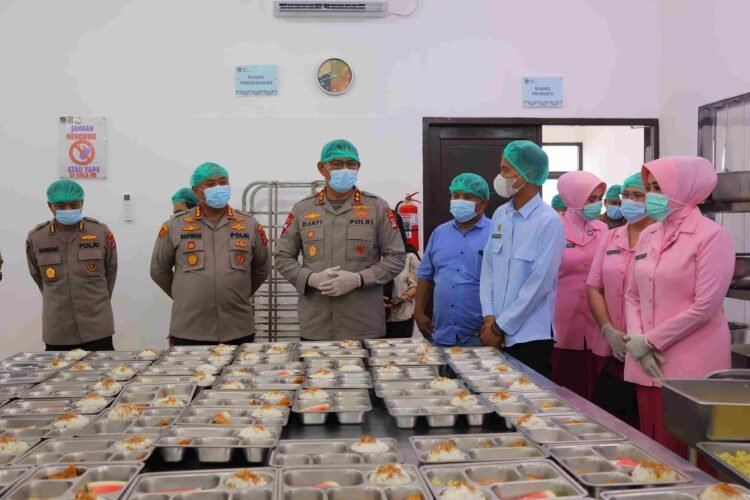 Polda Kalimantan Utara Gelar Peninjauan dan Pendistribusian Program Makan Bergizi Gratis untuk Anak Sekolah