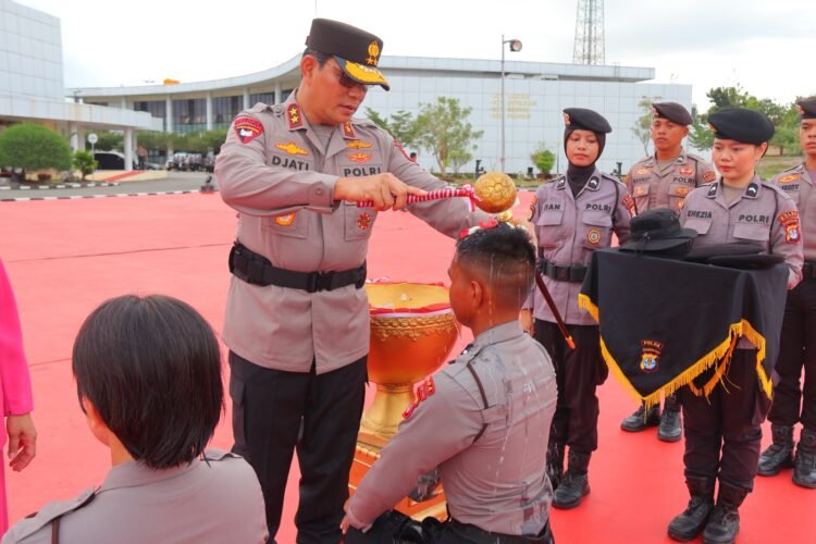 Kapolda Kaltara Pimpin Upacara Pembinaan Tradisi dan Pembaretan, 100 Bintara Remaja Resmi Jadi Bhayangkara Sejati
