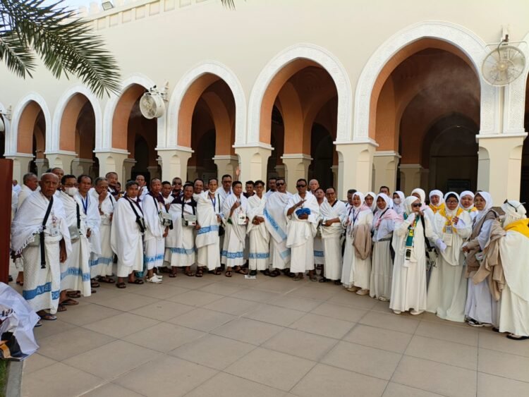 Tiba Tengah Malam di Makkah, Jemaah Kaltara Langsung Jalani Umrah Wajib
