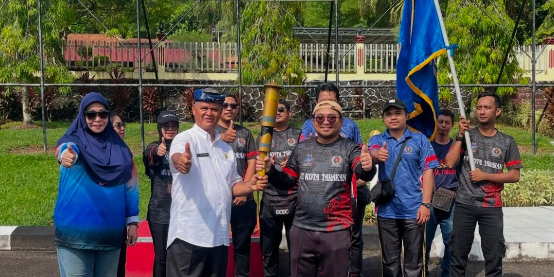 Kirab Obor Porwada II Kaltara Tiba di Bumi Paguntaka, PWI Tarakan Optimistis Kembali Juara Umum