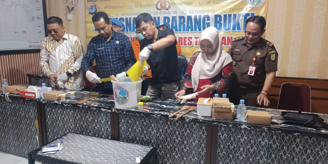 Satresnarkoba Polres Tarakan Musnahkan Puluhan Gram Sabu dari Dua LP