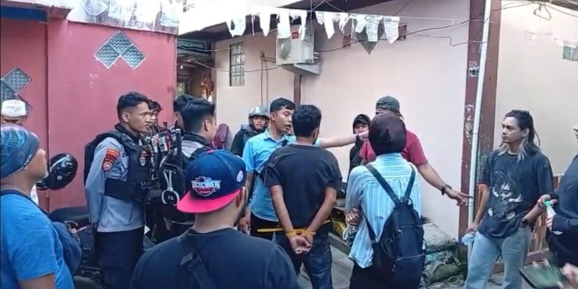 Kampung Bersinar Digerebek, Polisi Temukan 105 Paket Sabu Siap Edar