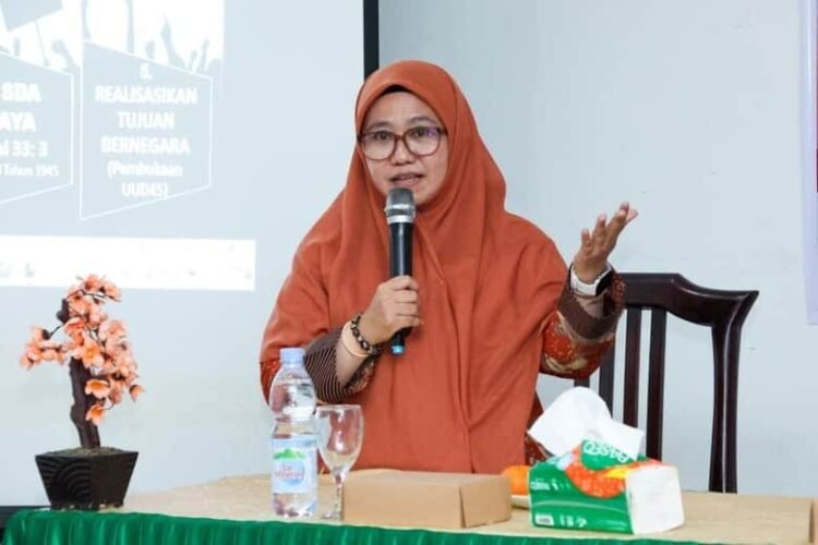 Arpiah Tekankan Perempuan Harus Terlibat dalam Pengambilan Kebijakan