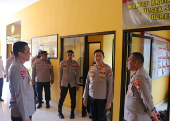 Wakapolda Kaltara Tinjau Command Center dan Mako Polsek Sebatik Timur di Perbatasan RI-Malaysia