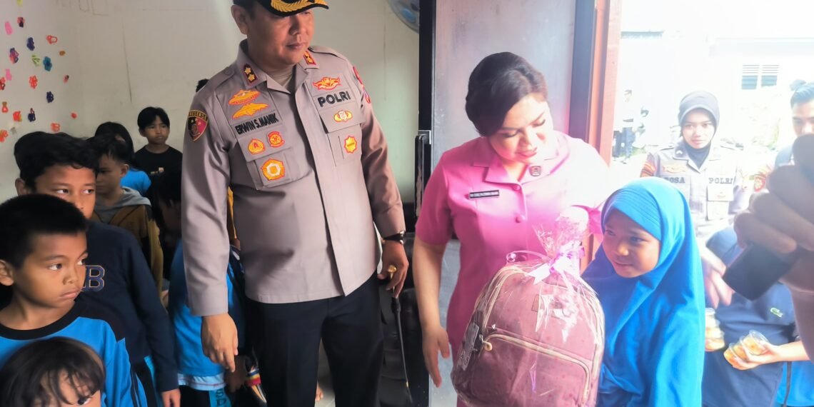 Bantuan Sosial Polres Tarakan Sasar Anak Binaan dan Masyarakat Pesisir