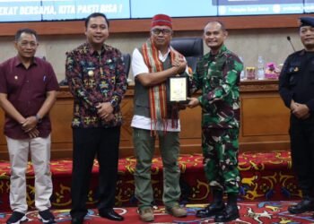 Danbrigif TP 85/BTC Dukung Penyaluran Bantuan BNPB di Kutai Barat