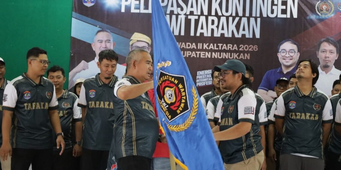 Khairul Lepas Kontingen PWI Tarakan, Target Pertahankan Juara Umum Porwada II