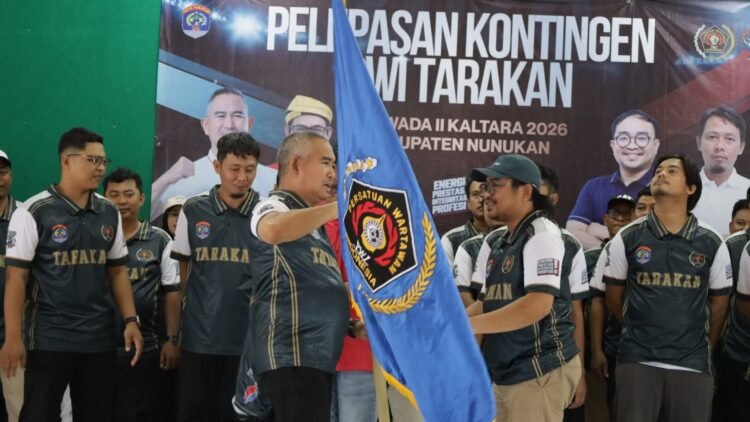 Khairul Lepas Kontingen PWI Tarakan, Target Pertahankan Juara Umum Porwada II