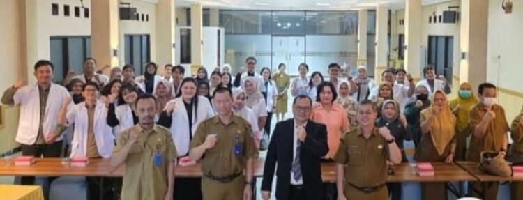 Dinkes Kaltim Serahkan Dokter Internsip ke Wahana Penempatan di Samarinda