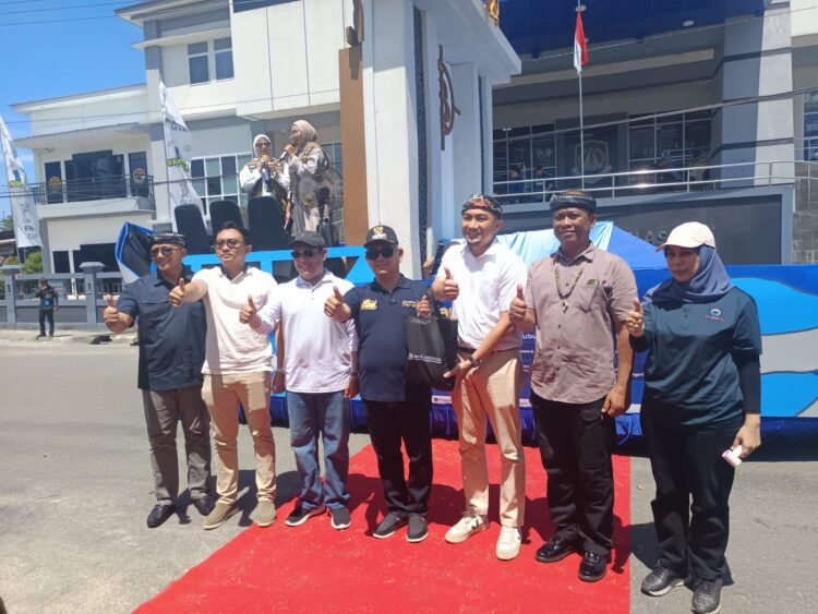 Bank Indonesia Kaltara Meriahkan Pawai Budaya Festival Iraw Tengkayu XV 2026