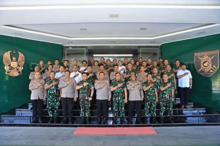 Sinergi Tanpa Batas! Pangdam VI/Mulawarman Sambut Hangat Kunjungan Silaturahmi Kapolda Kaltim