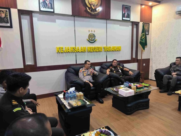 Kapolres Tarakan Temui Kajari, Bahas Penguatan Koordinasi