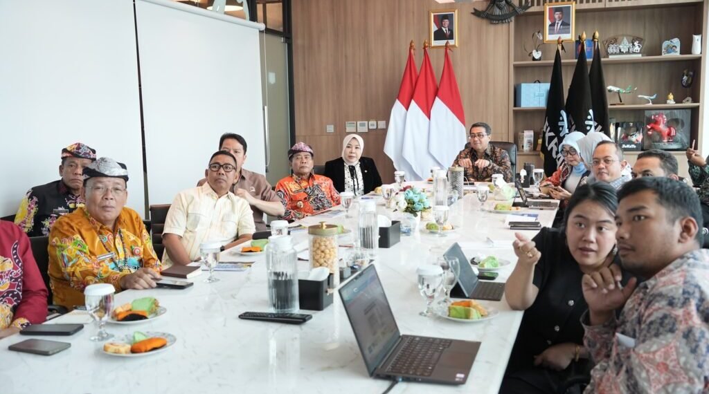 Gubernur Bawa Usulan Strategis Ekonomi Kreatif Kaltara ke Menekraf