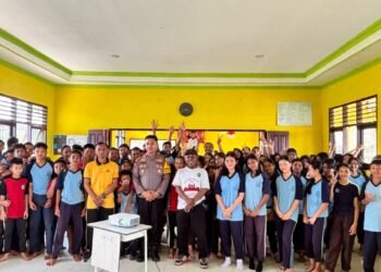 Polsek Tanjung Palas Utara Edukasi Pelajar SMPN 3 Pimping, Tanamkan Disiplin Berlalu Lintas Sejak Dini