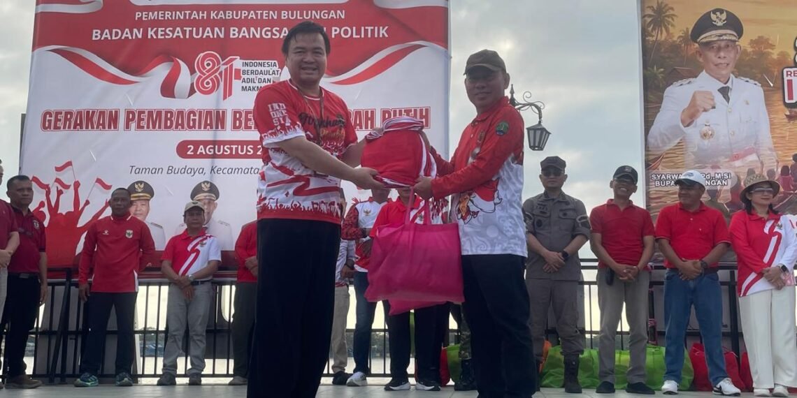 Ribuan Bendera Merah Putih Dibagikan, DPRD Bulungan Ajak Warga Ikut Berpartisipasi