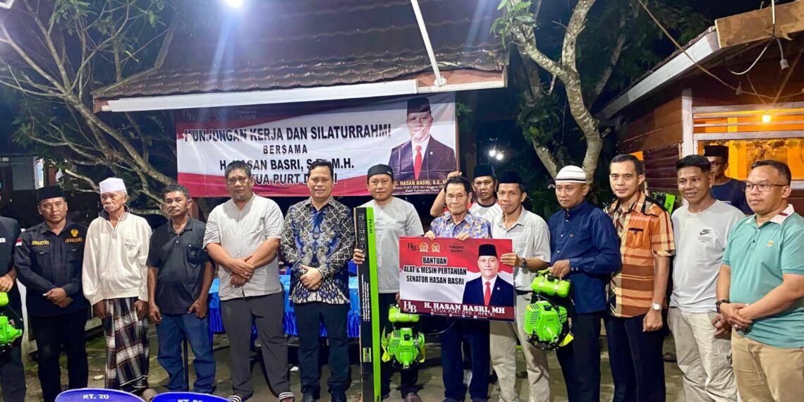 Dukung Ketahanan Pangan Kaltara, Hasan Basri Salurkan Alsintan dan Penerangan untuk 17 Poktan Malinau