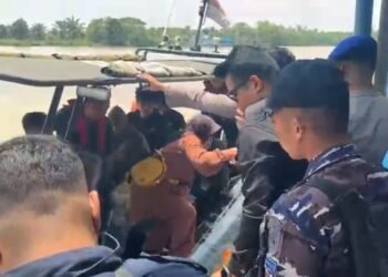 Seluruh Penumpang Selamat, Basarnas Fokus Evakuasi Korban Kebakaran Speedboat
