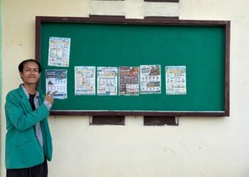 Dari Hoaks hingga Narkoba, KKN USK Isi Mading Cut Langien dengan Edukasi