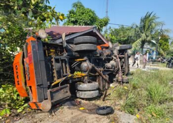 Truk Tabrak NMAX hingga Terseret 30 Meter, Pengendara Tewas