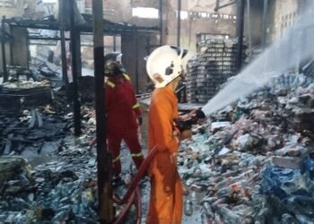 Gudang Sembako STB Bom Panjang Terbakar, Damkar Berjibaku Satu Jam