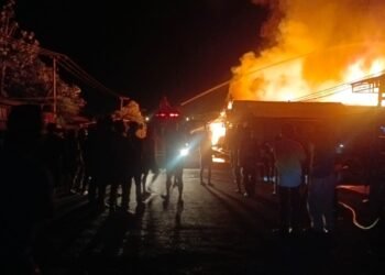 Sekitar 20 Bangunan Terbakar di Tideng Pale, Warga Mulai Didata